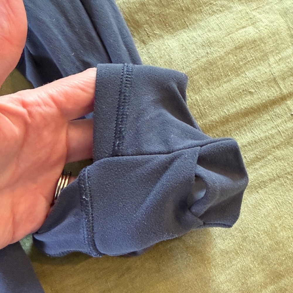 Lululemon Hooded Define Jacket in Nulu fabric in Blue/Grey - Picture 7 of 10